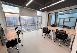 浙江平板网带链滚珠护栏市面价